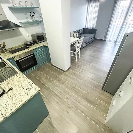 Durres Blue Escape A13 דירה